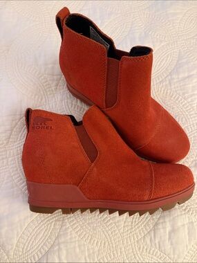 Sorel Burnt Orange Suede Chelsea Wedge Booties NWOT